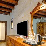 A La Mode Cappadocia *